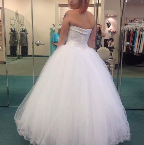 David's bridal new wedding dress - Picture 2 of 4